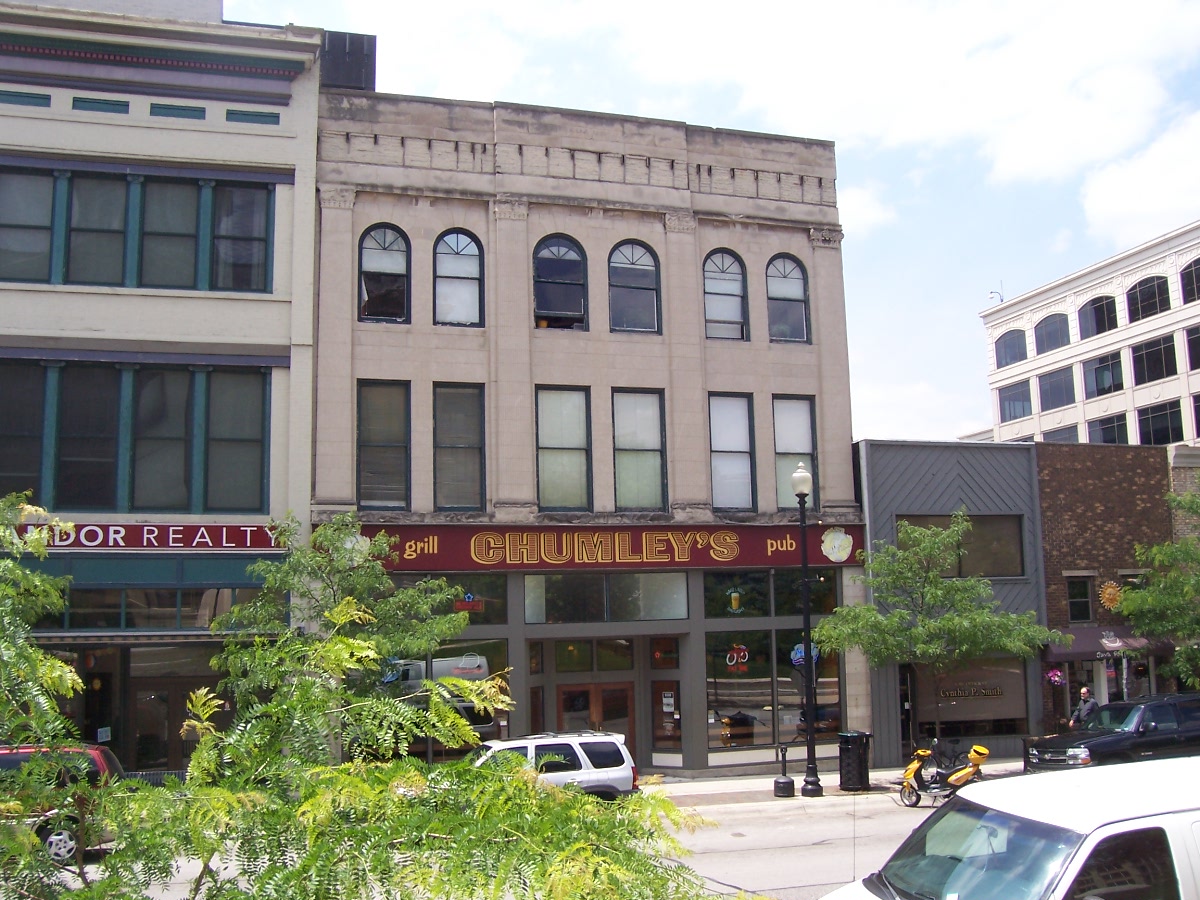 Image of Courthouse Square #300